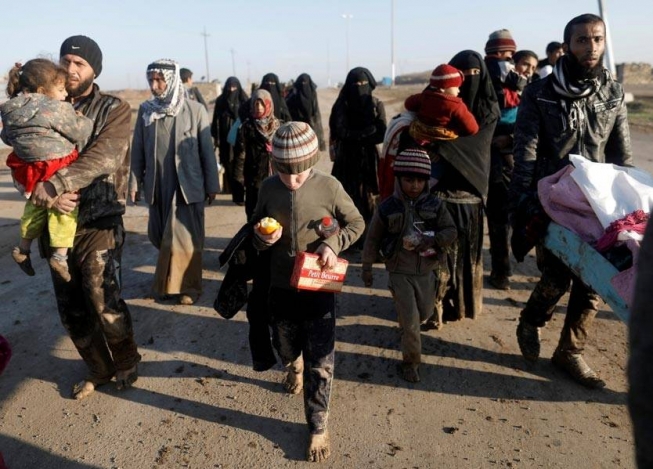 iraq mosul Displaced iraqis flee their homes 1tfs4suiu1wur9z4ot11atoy083brzg2bxhoryzjjfqk