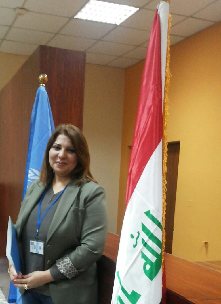 السيدة زينب علي كريم الكعبي في عائلة المدافعين عن حقوق الانسان في العراق